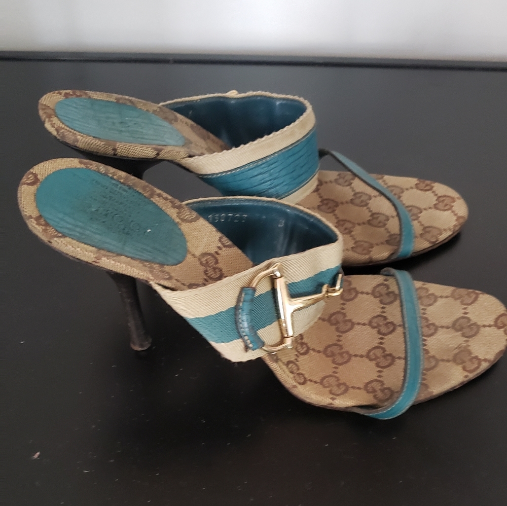 Gucci sandals